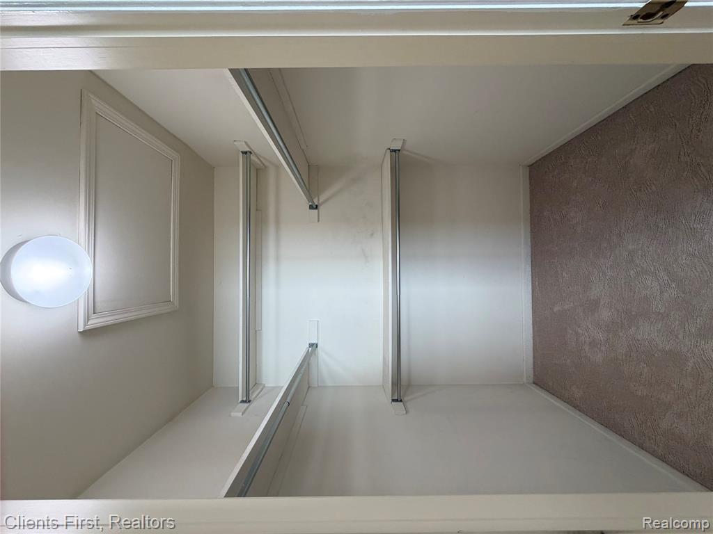 7043 Foxridge Drive, Canton, MI 48187 — Photo 32