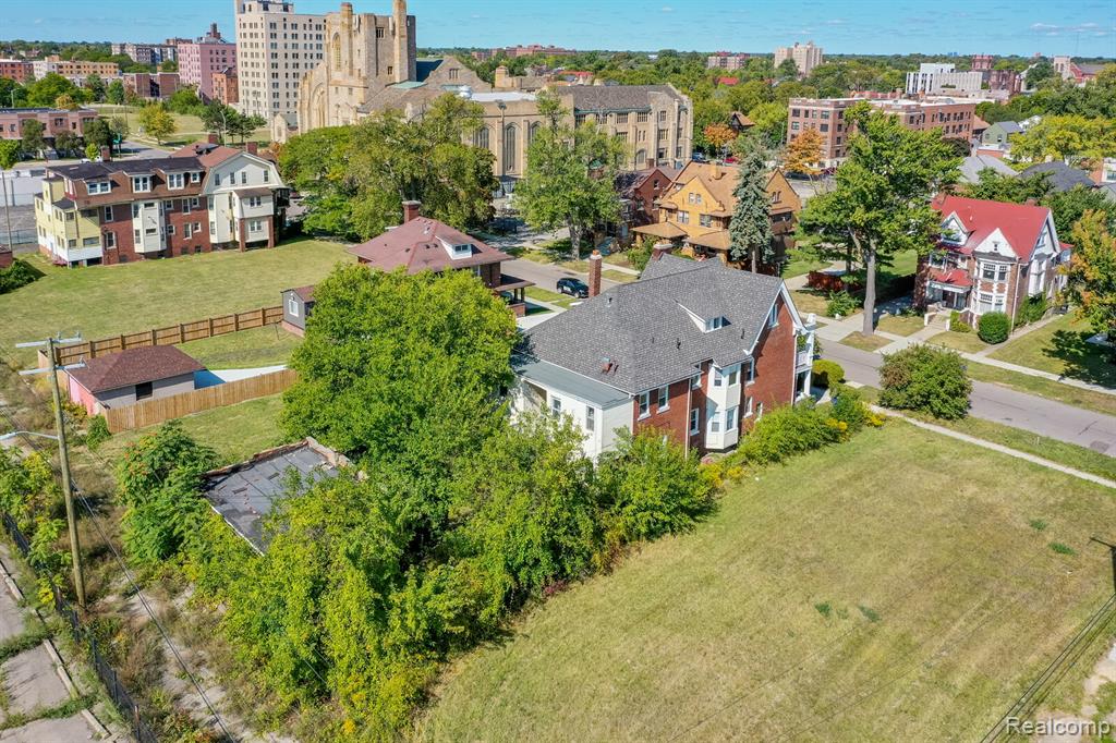 100 Chandler Street, Detroit, MI 48202 — Photo 6