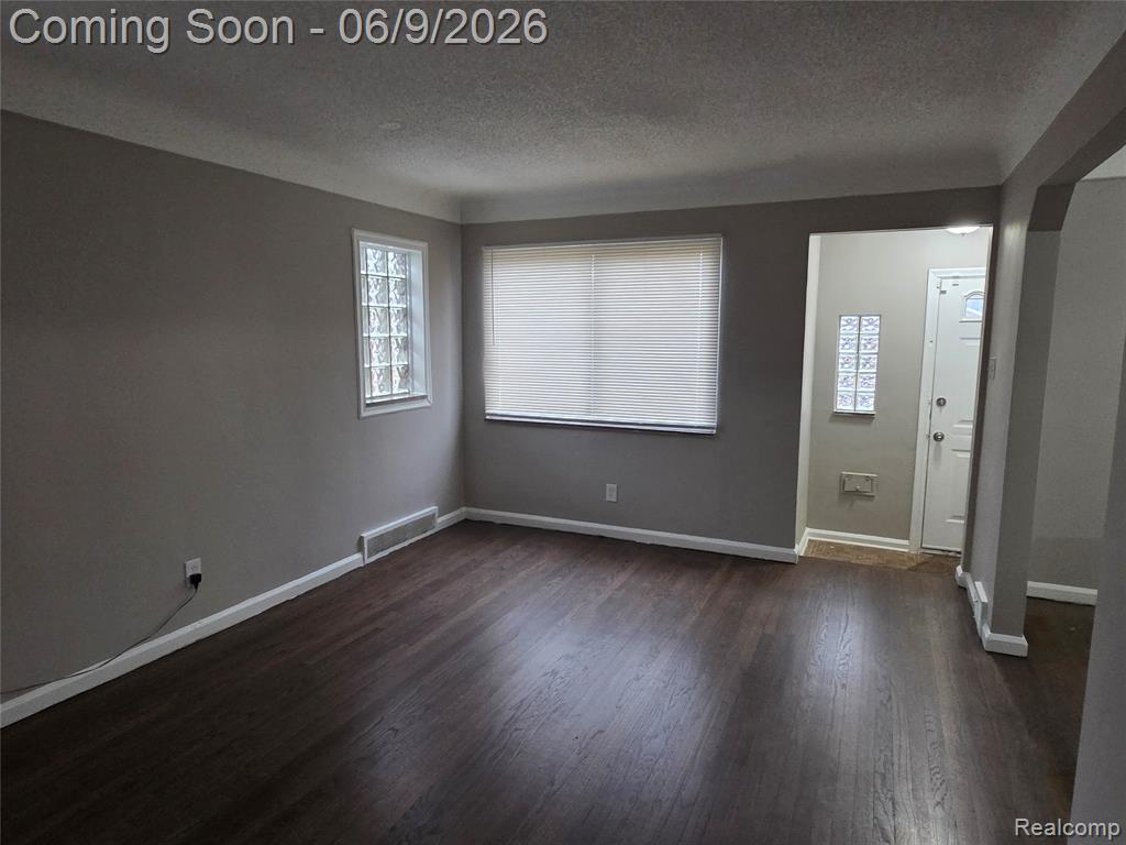 15039 Eastburn Street, Detroit, MI 48205 — Photo 5