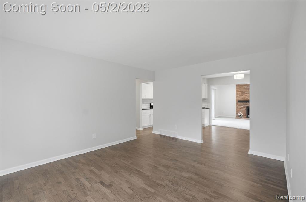 19704 Parkside Street, Saint Clair Shores, MI 48080 — Photo 8