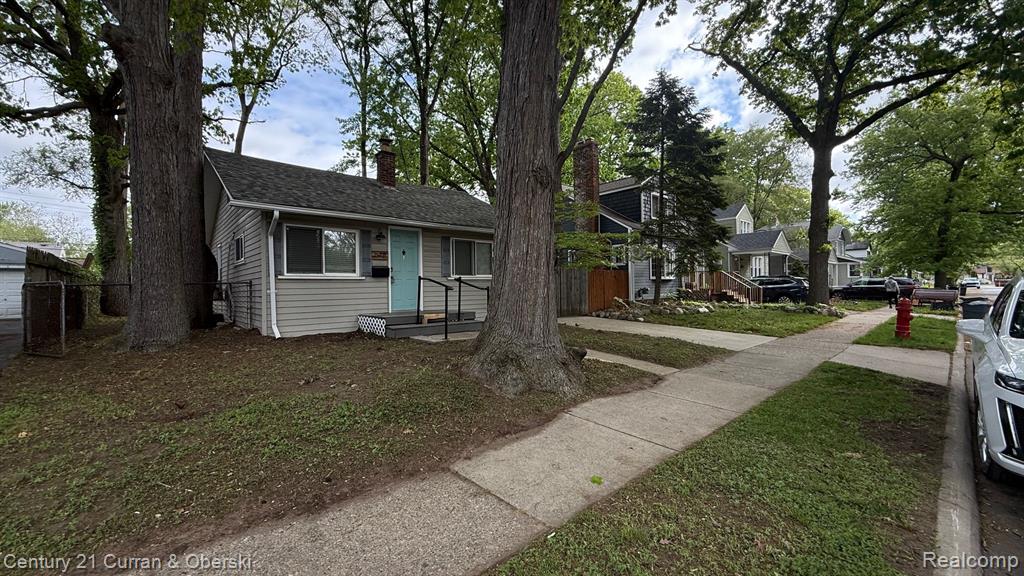 648 W HAZELHURST Street, Ferndale, MI 48220 — Photo 3