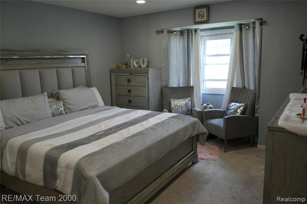 6426 Chase Road, Dearborn, MI 48126 — Photo 12