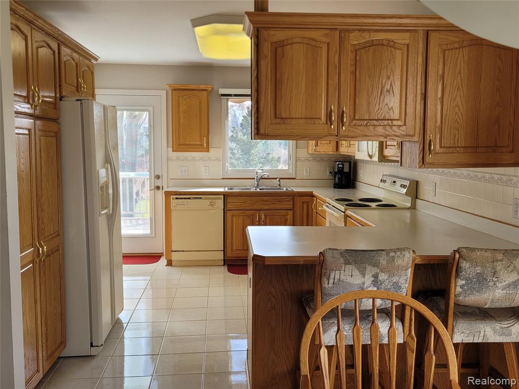 6095 Steeplechase Drive, Grand Blanc, MI 48439 — Photo 4