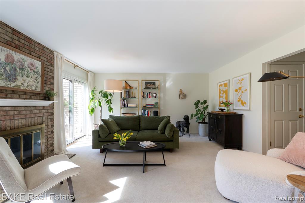 881 Greenhills Drive, Ann Arbor, MI 48105 — Photo 14