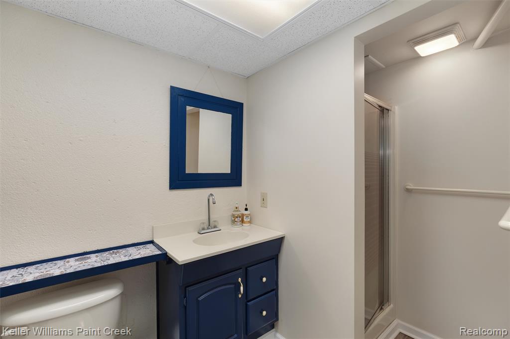 975 Woodlane Drive, Rochester Hills, MI 48307 — Photo 40