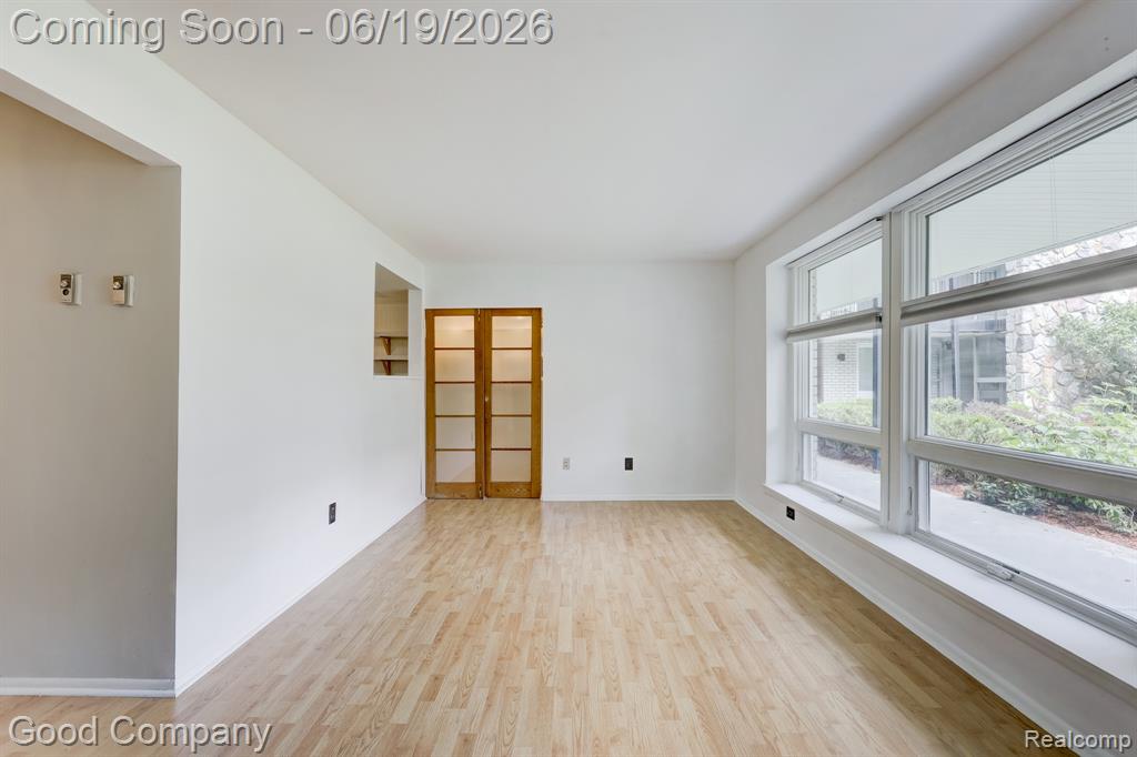 4345 Crooks Road, 4, Royal Oak, MI 48073 — Photo 3