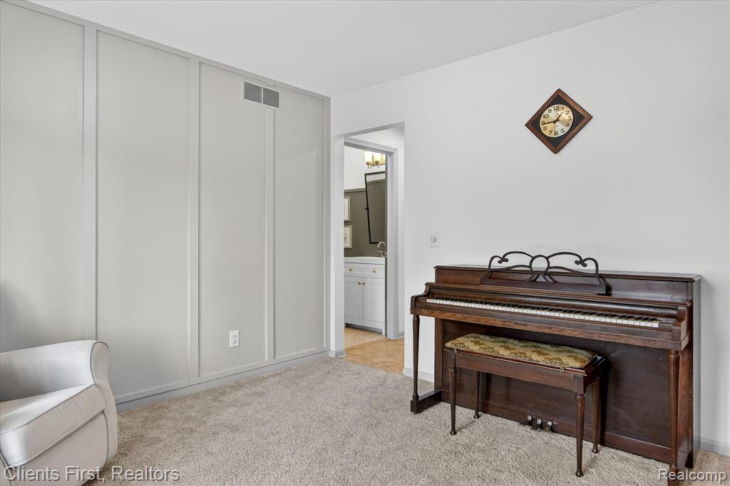 5150 Edward James Drive, Howell, MI 48843 — Photo 19