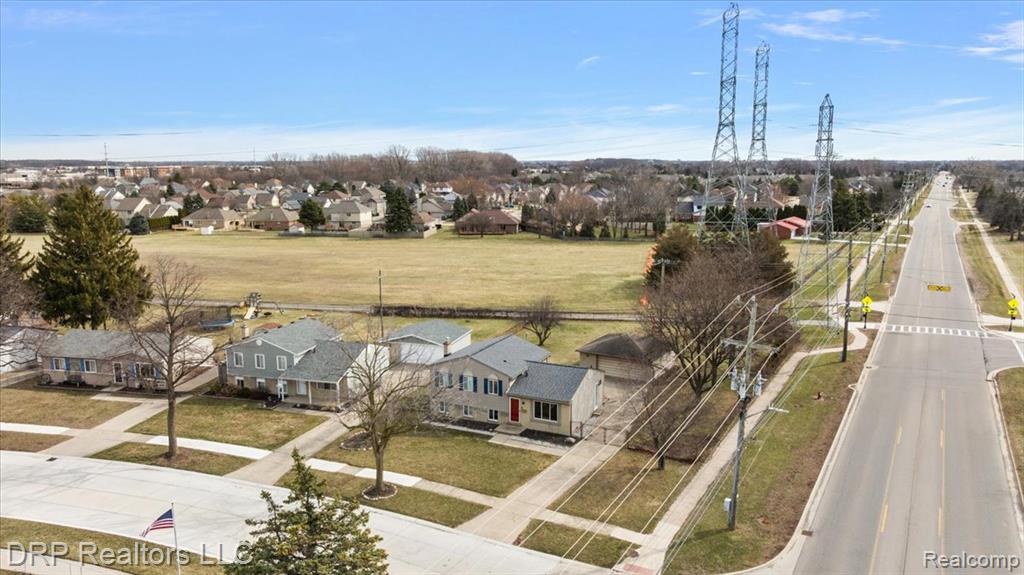 44012 Carrnation Drive, Sterling Heights, MI 48313 — Photo 40