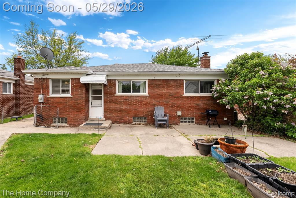 24564 Marine Avenue, Eastpointe, MI 48021 — Photo 26