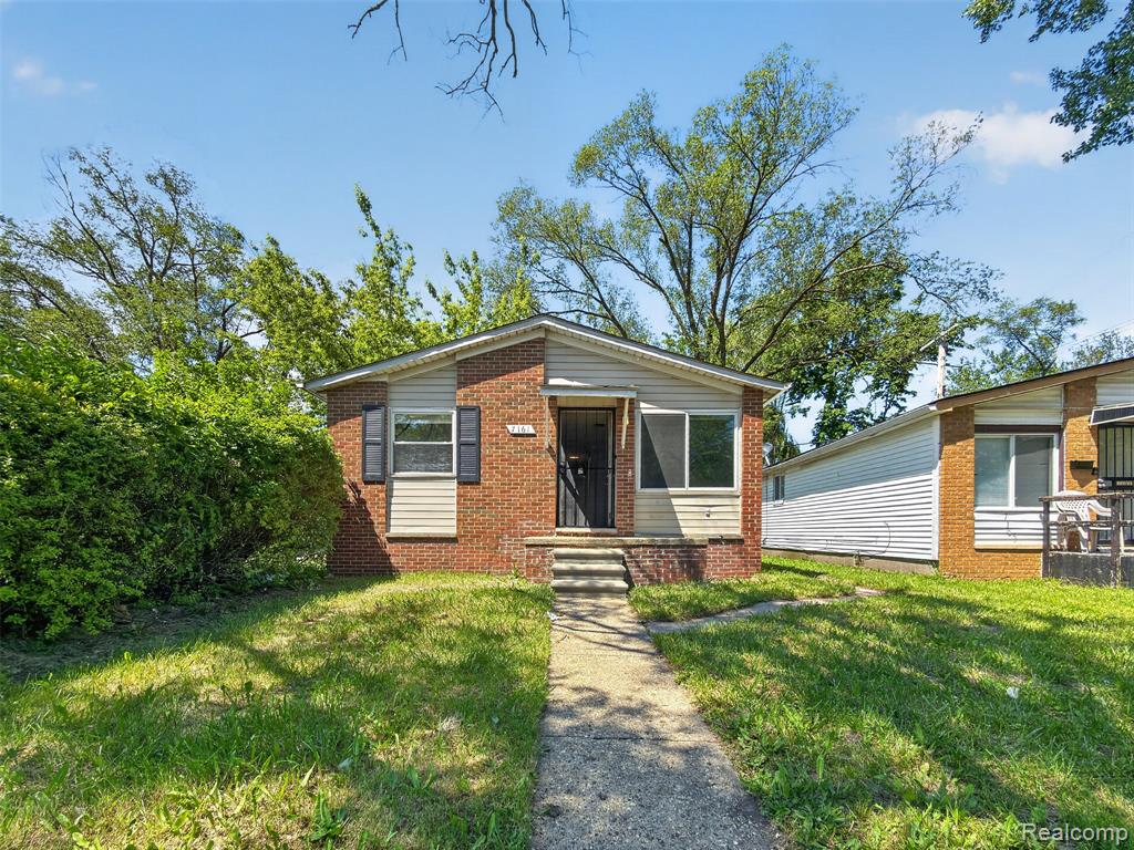7161 Varjo Street, Hamtramck, MI 48212 — Photo 2