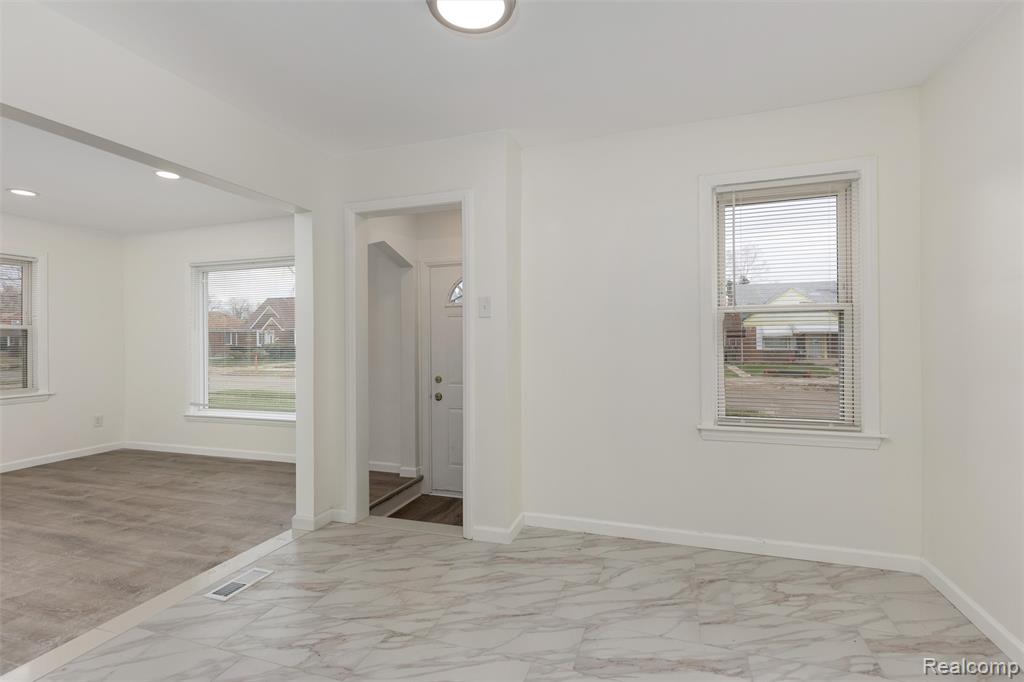 19477 Prest Street, Detroit, MI 48235 — Photo 10