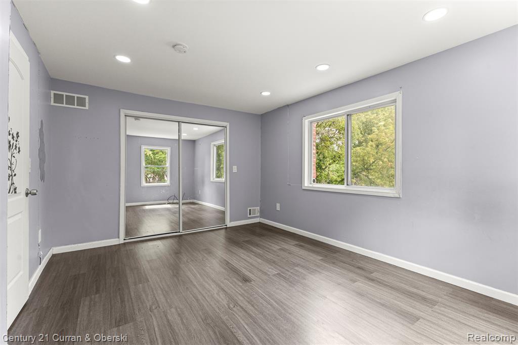 537 Helen Street, Inkster, MI 48141 — Photo 19