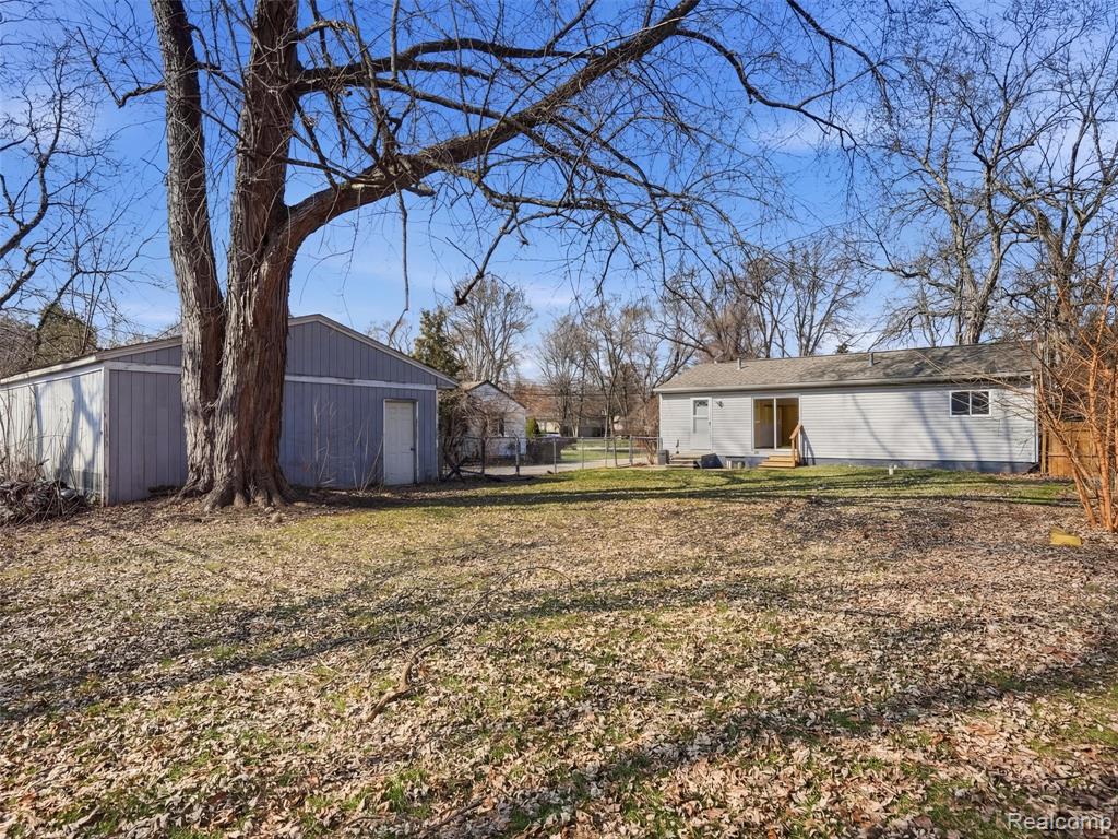 8568 Janis Street, Shelby Twp, MI 48317 — Photo 27