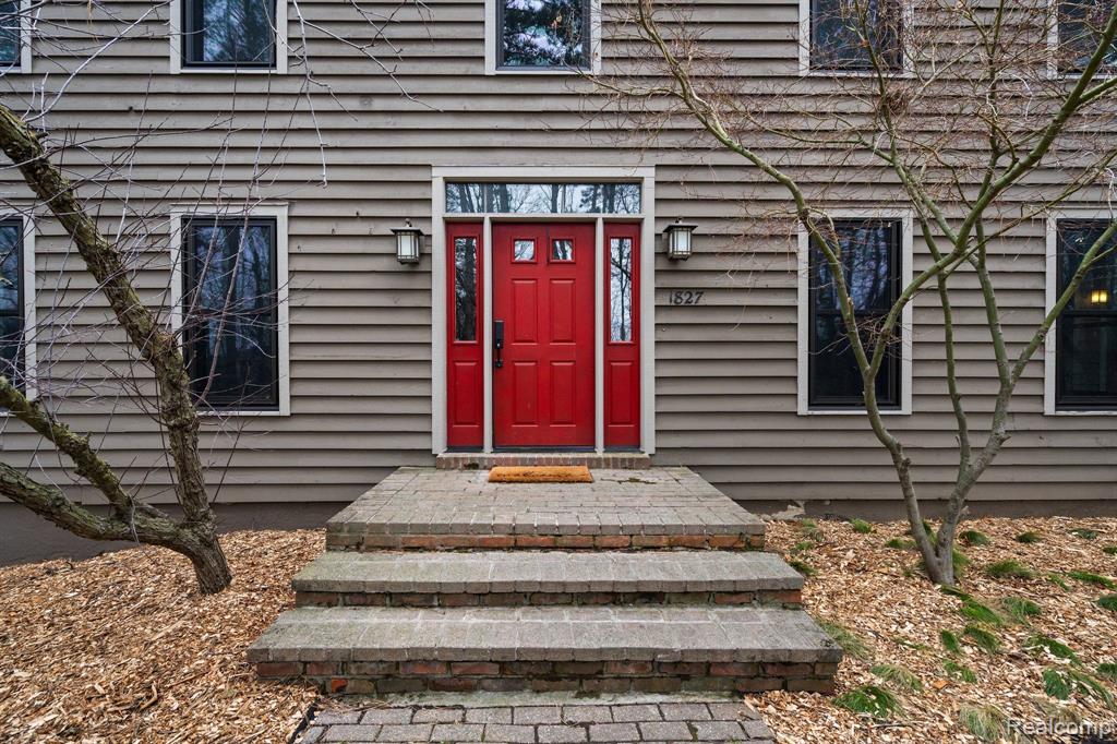 1827 HIGH HOLLOW Drive, Ann Arbor, MI 48103 — Photo 13