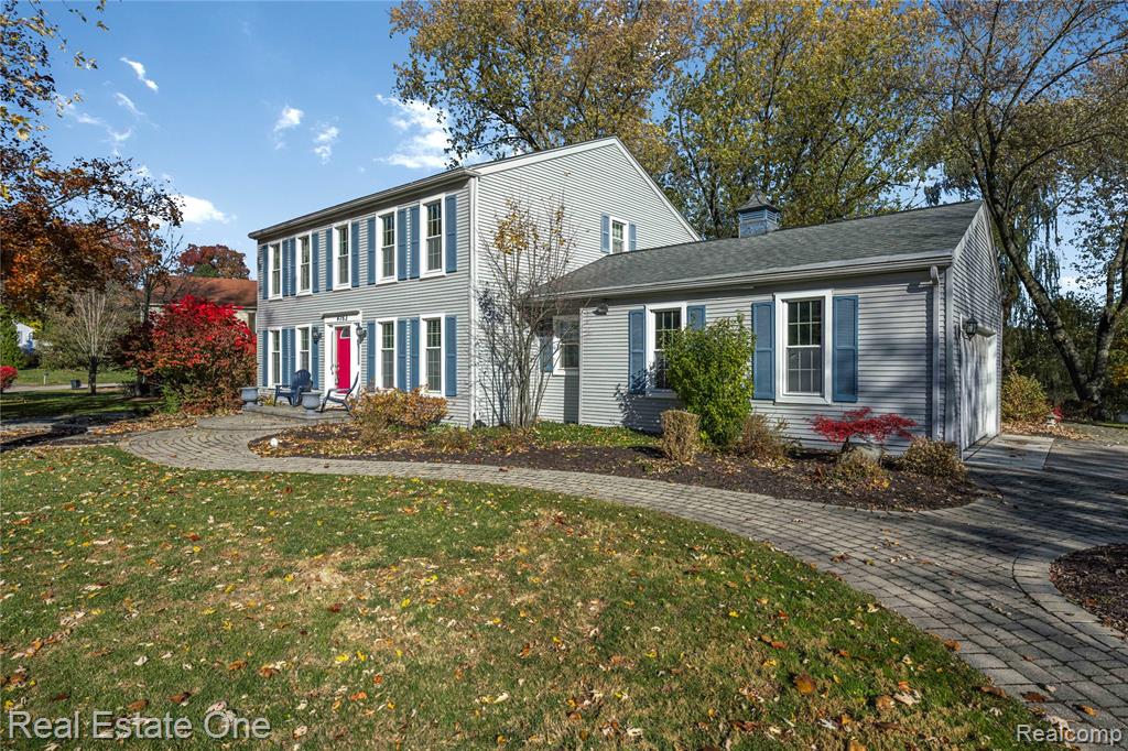 4163 Old Dominion Drive, West Bloomfield, MI 48323 — front exterior