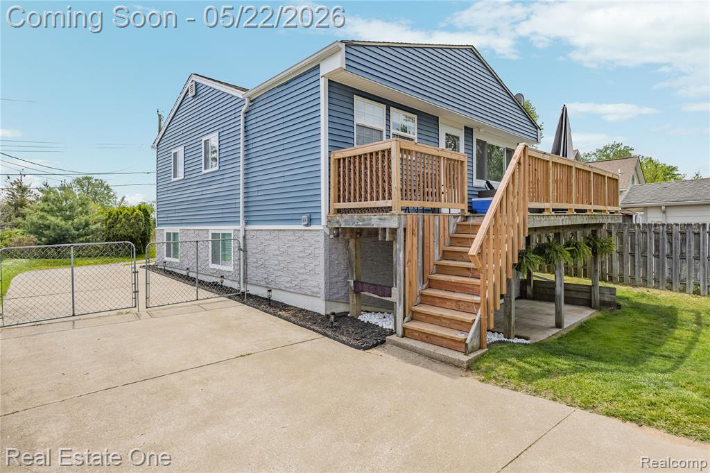 9136 Buckingham Street, White Lake, MI — Photo 62