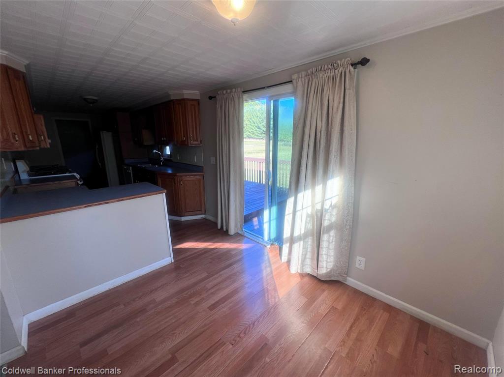 904 Rowland Road, Leonard, MI 48367 — Photo 10