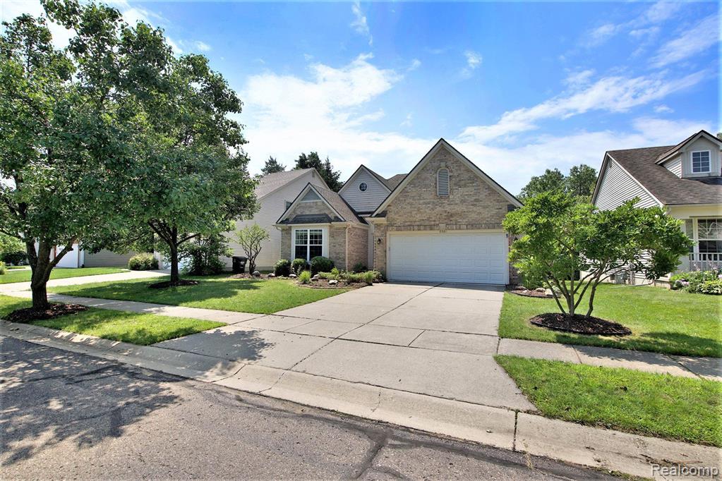 3381 CROMWELL Road, Ann Arbor, MI 48105 — Photo 3