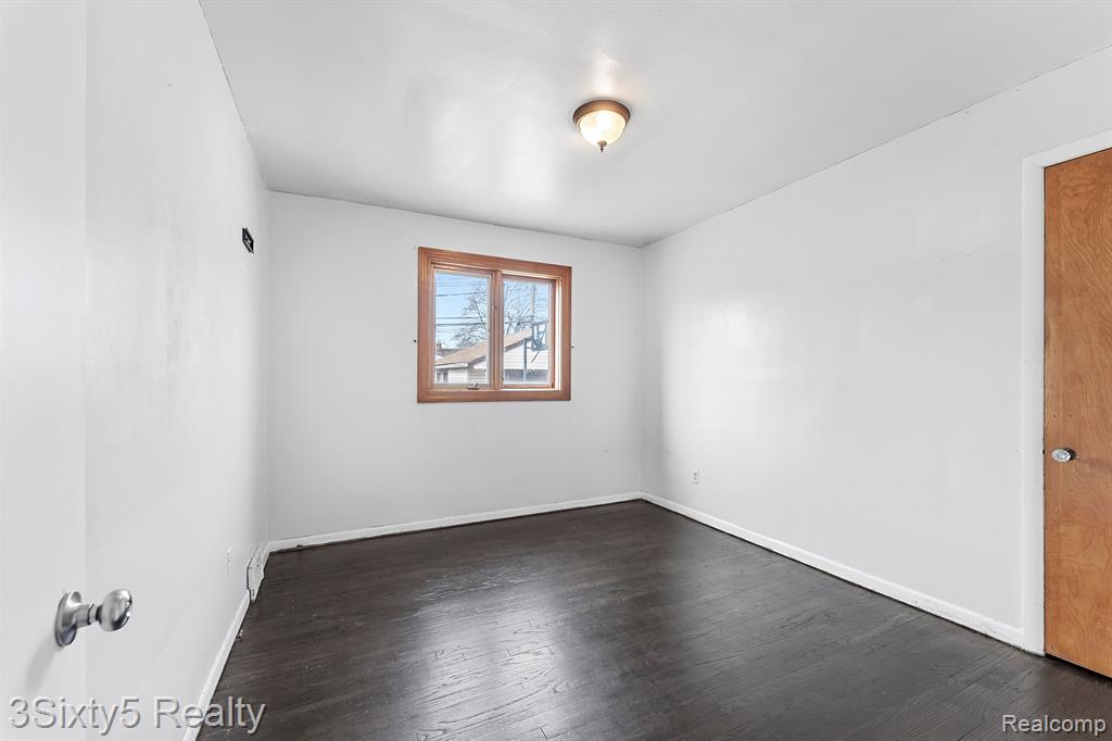 9914 FOX Avenue, Allen Park, MI 48101 — Photo 10
