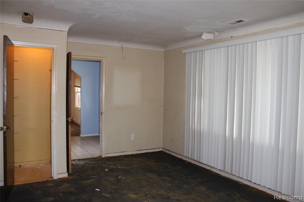 5610 Noll Street, Sterling Heights, MI 48310 — Photo 14