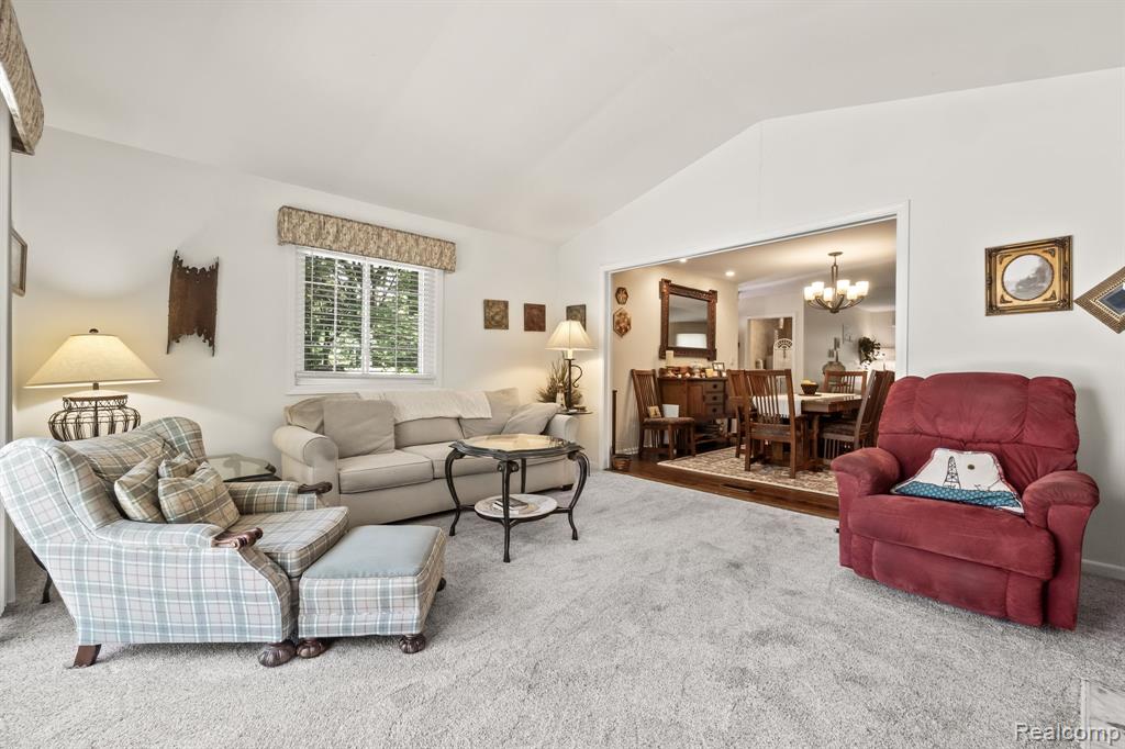 2420 Garland Street, Keego Harbor, MI 48320 — Photo 13