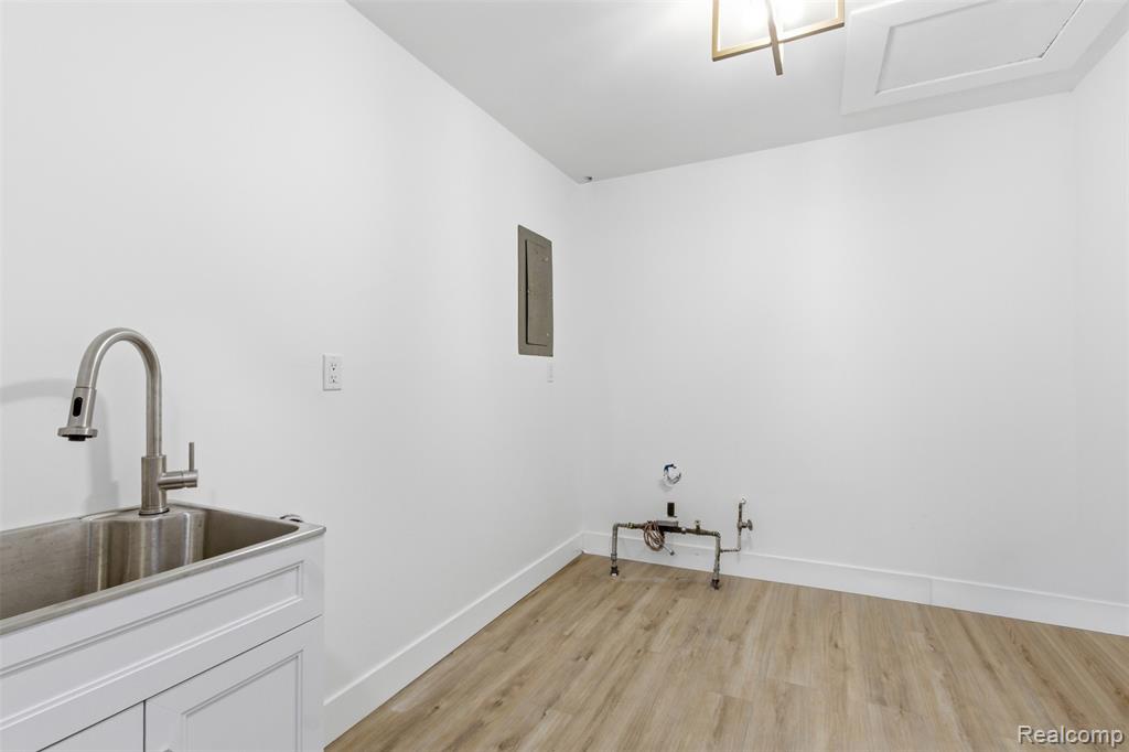 2483 Walce Drive, West Bloomfield, MI 48324 — Photo 10