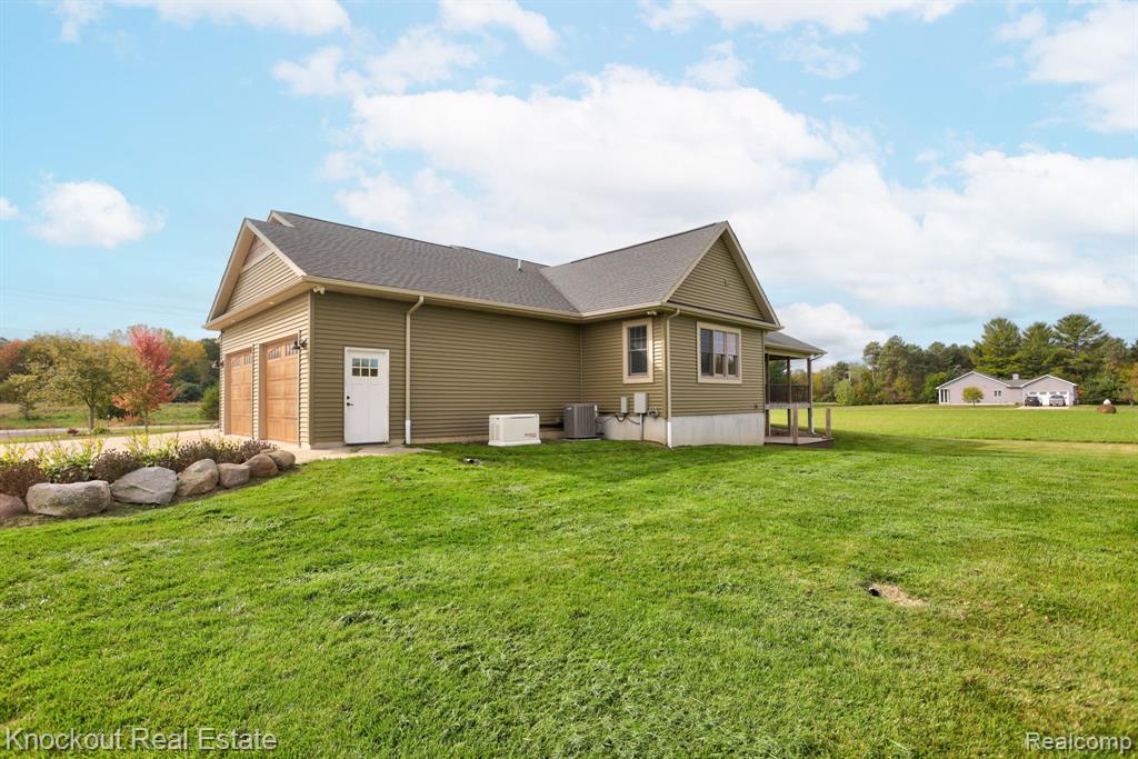 9351 Lange Road, Birch Run, MI 48415 — Photo 57