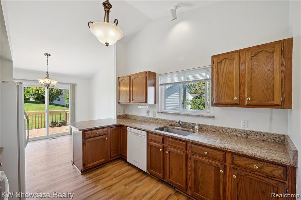 730 CHALLENGING Trail, South Lyon, MI 48178 — Photo 13