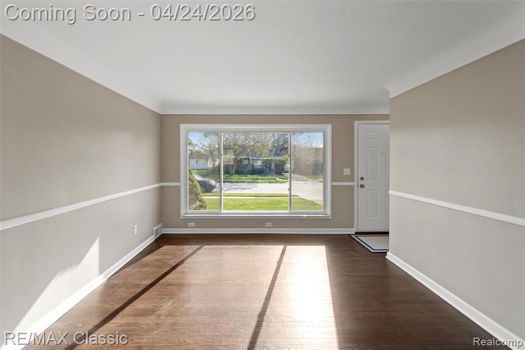 6647 Arcola Street, Garden City, MI — Photo 7