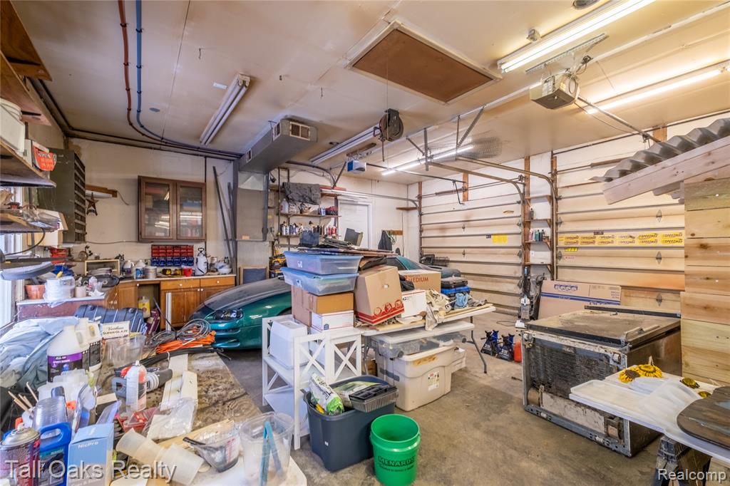 9198 Hegel Road, Goodrich Vlg, MI — Photo 34