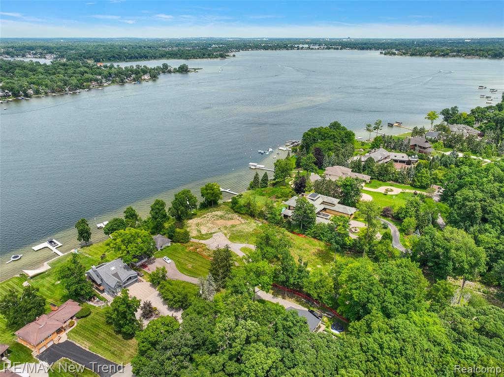 4796 DOW RIDGE Road, Orchard Lake Village, MI 48324 — Photo 22