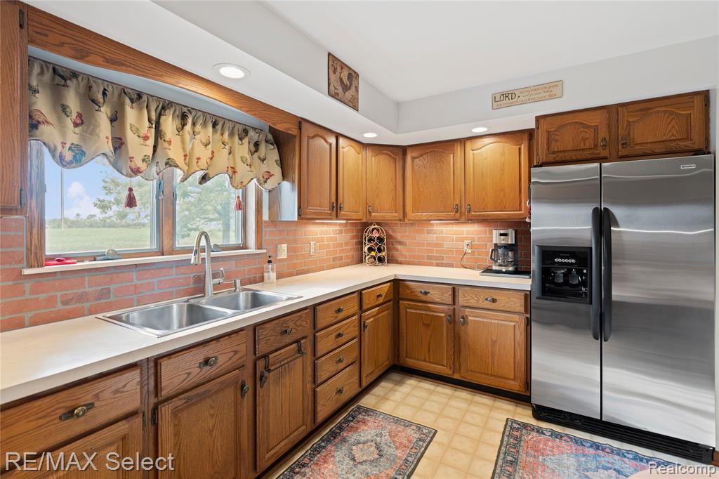 5293 Lin Hill Drive, Swartz Creek, MI 48473 — Photo 13