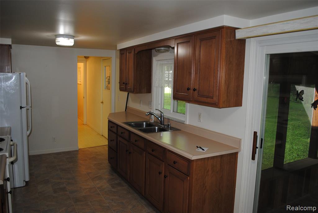 3103 Nokomis Trail, Clyde, MI 48049 — Photo 9