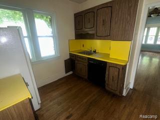 1451 Beaconsfield Avenue, Grosse Pointe Park, MI 48230 — Photo 11