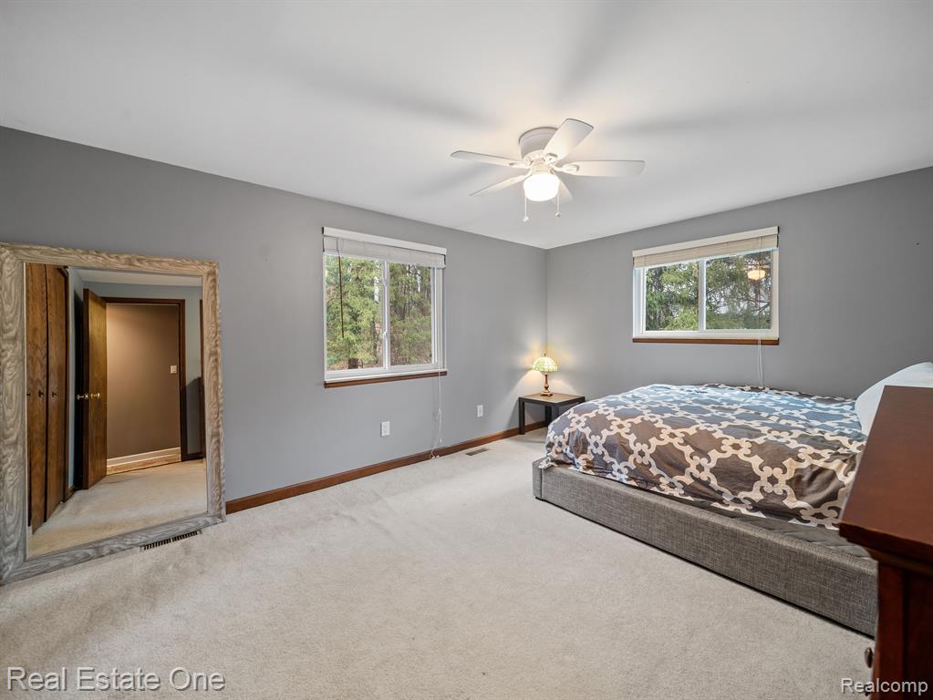 5219 PINE HILL Circle, Howell, MI 48843 — Photo 14