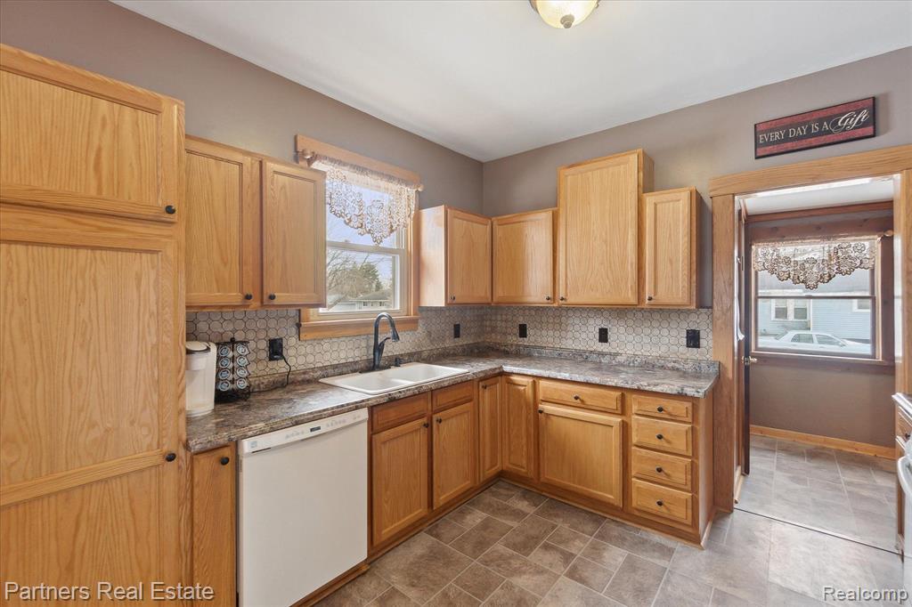 503 N Main Street, Webberville, MI 48892 — Photo 11