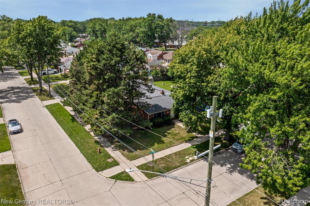 1720 Westbrook Drive, Madison Heights, MI 48071 — Photo 29