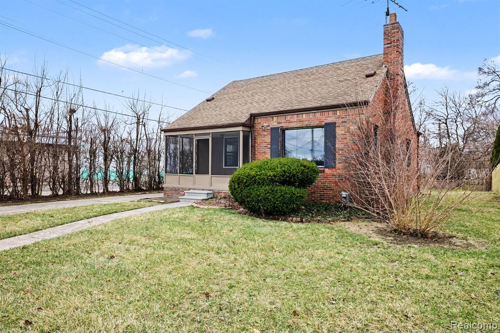 23031 Republic Avenue, Oak Park, MI 48237 — Photo 3