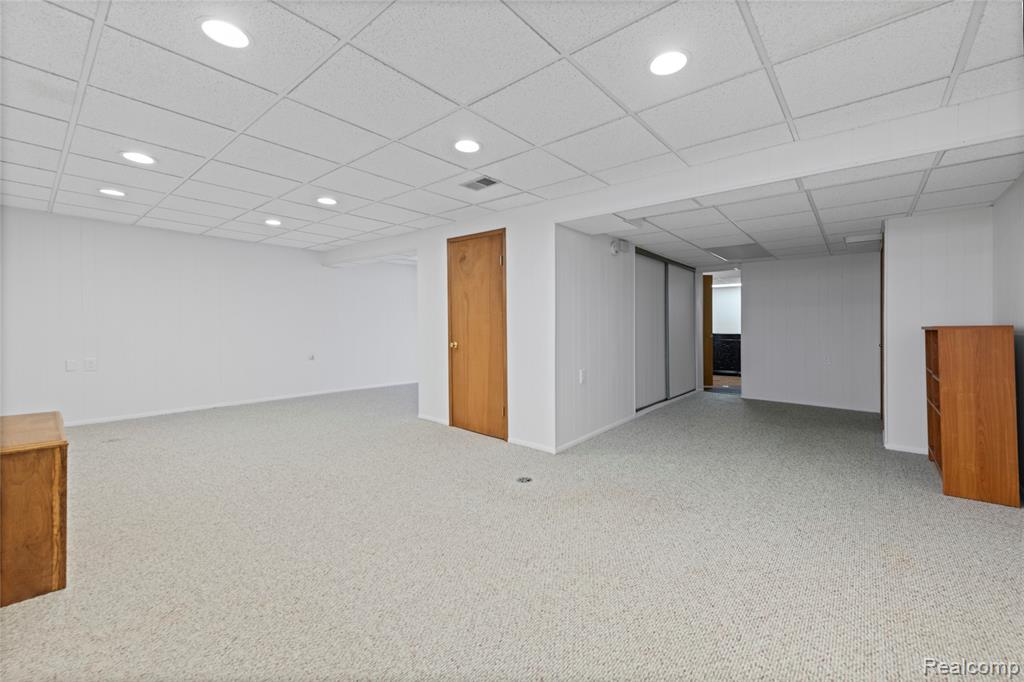 20557 Longwood Drive, Clinton Twp, MI 48038 — Photo 16