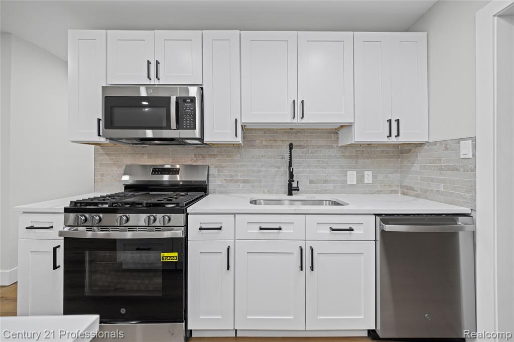 45466 Fairchild Road, Macomb, MI 48042 — Photo 14