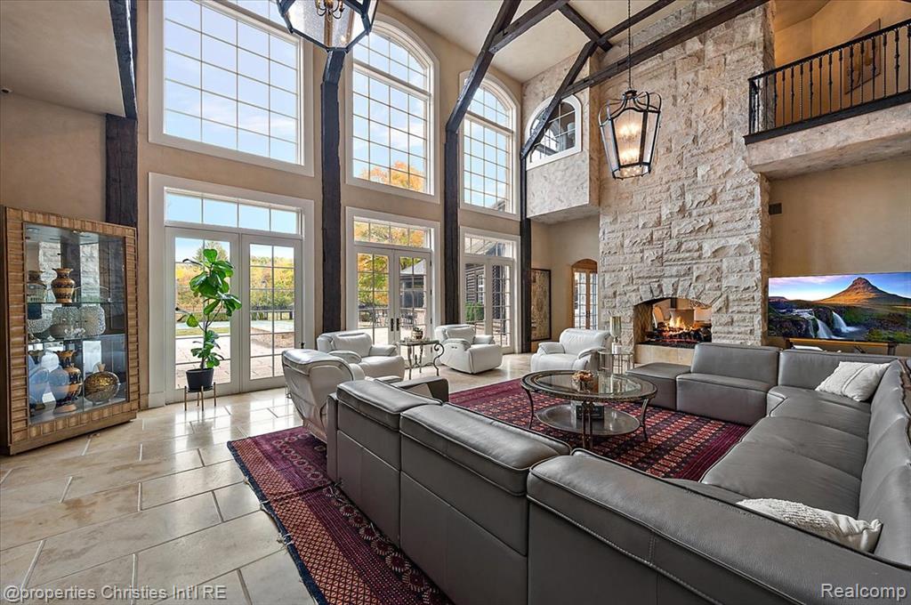 3701 Northwood, West Bloomfield, MI, 48324