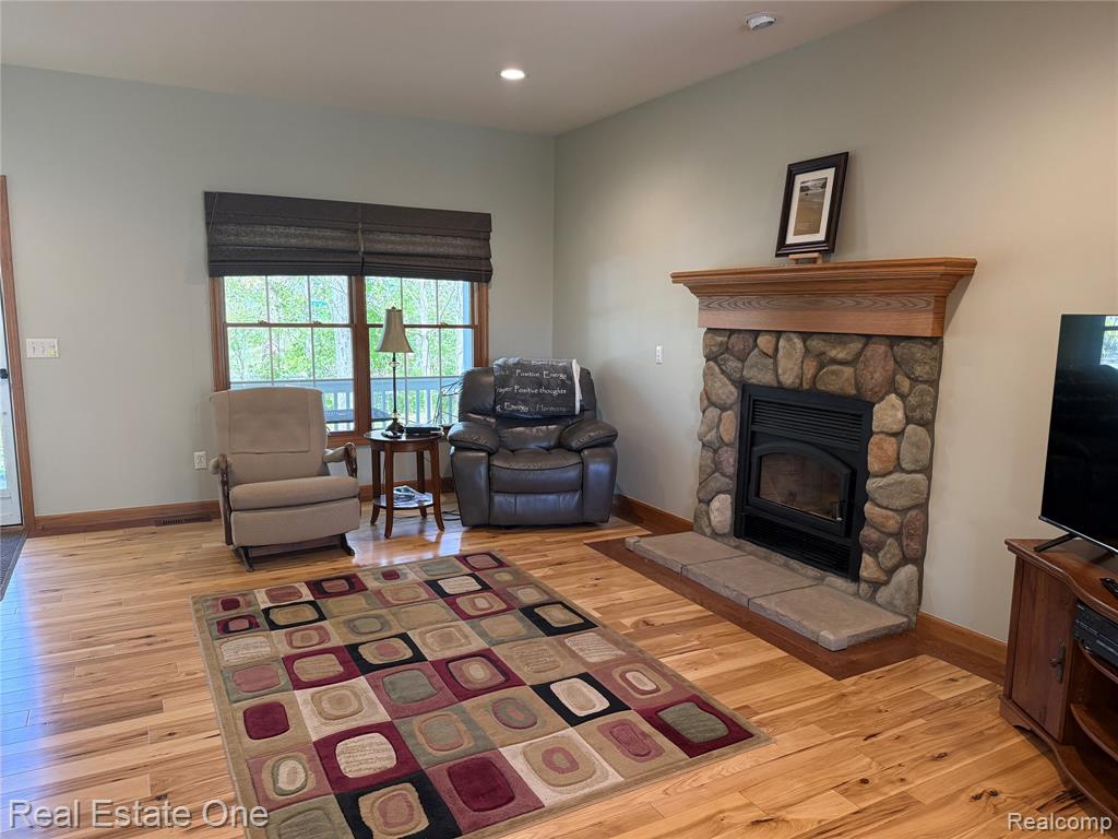 1374 Blue Heron Drive, Highland, MI — Photo 4