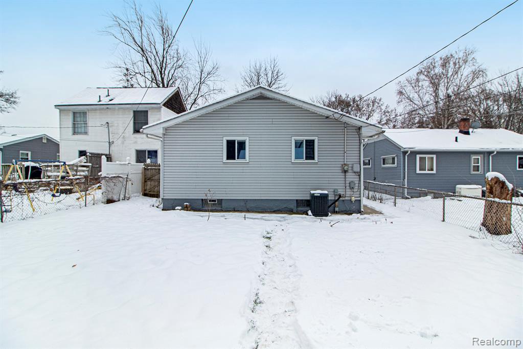 4018 Quillen Avenue, Waterford, MI 48329 — Photo 30