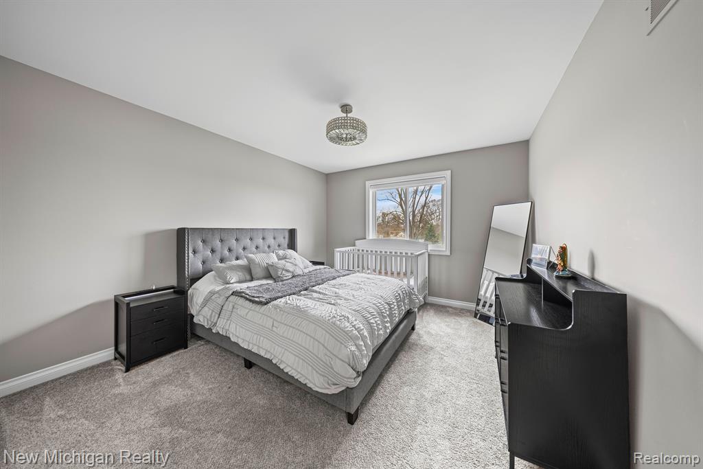 55038 TIMBERS EDGE Drive, Shelby Twp, MI 48316 — Photo 25