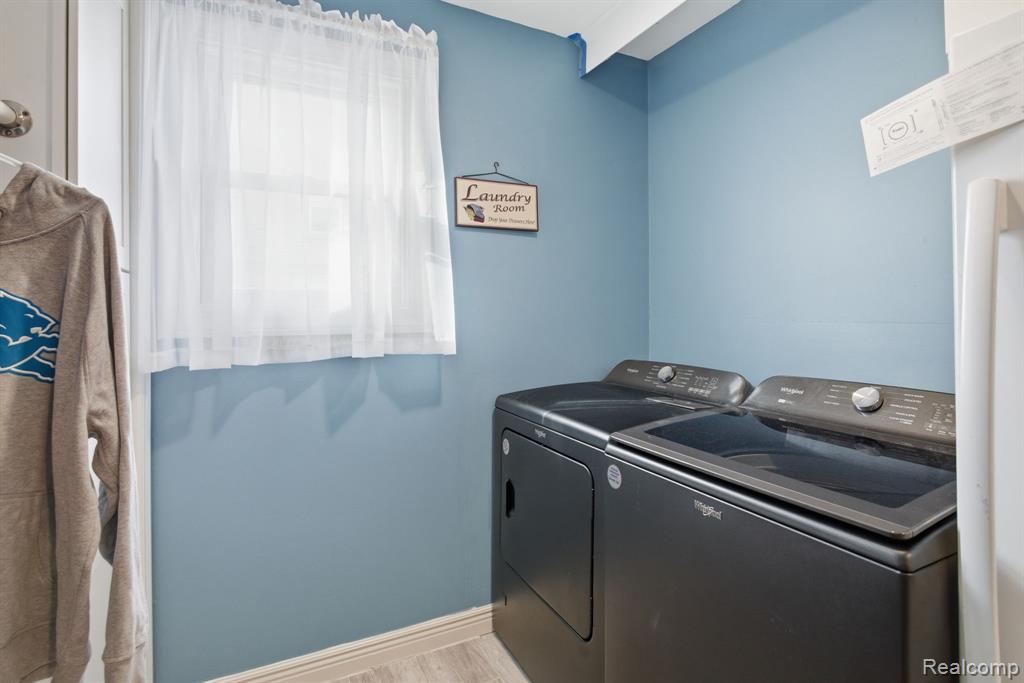 1275 Hendrie, Canton, MI 48187 — Photo 37