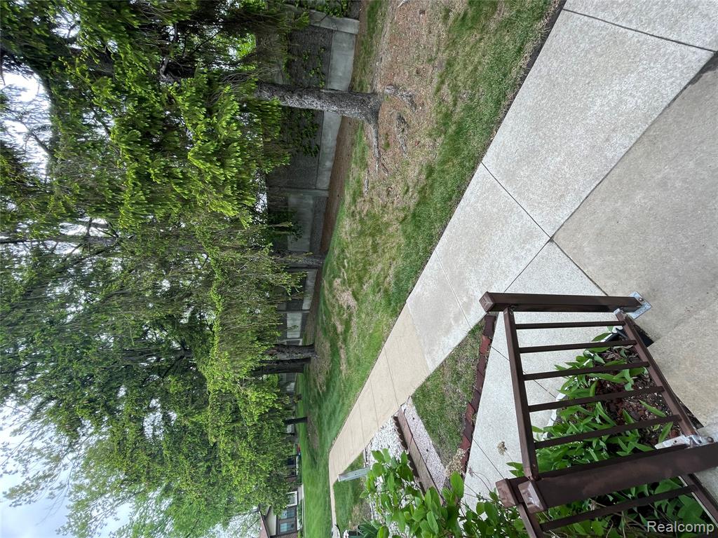 40524 Newport Drive, Plymouth, MI 48170 — Photo 4