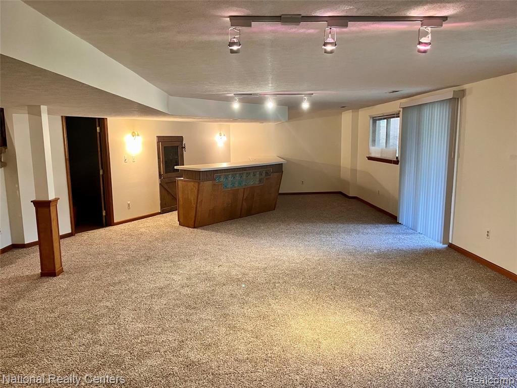 17610 Farmcrest Lane, Northville, MI 48168 — Photo 32