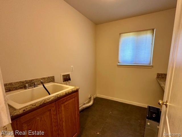 7271 YOUNESS Drive, Grand Blanc, MI 48439 — Photo 33