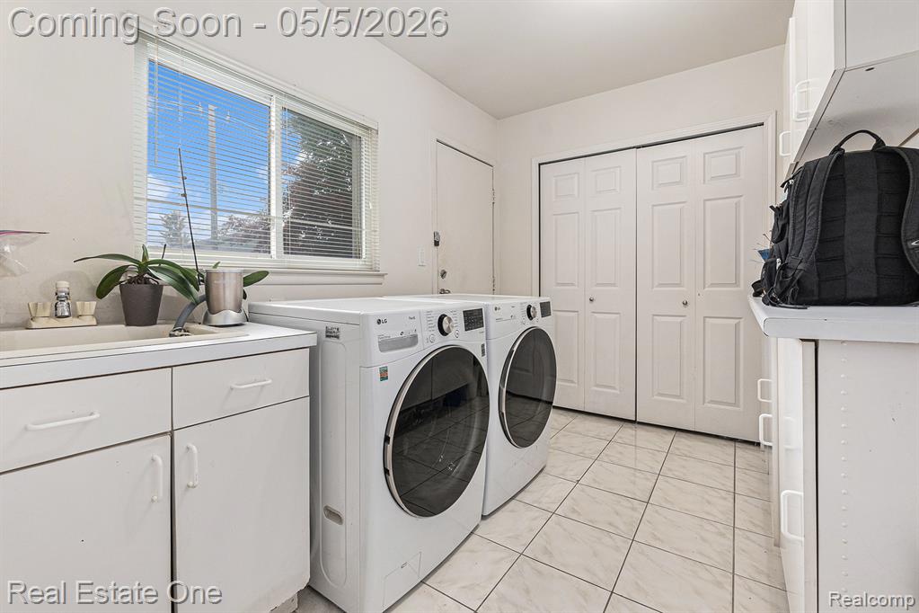 5567 Edinborough, West Bloomfield, MI — Photo 10