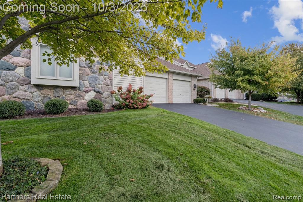 4441 GLEN EAGLES Court, Brighton, MI 48116 — Photo 3